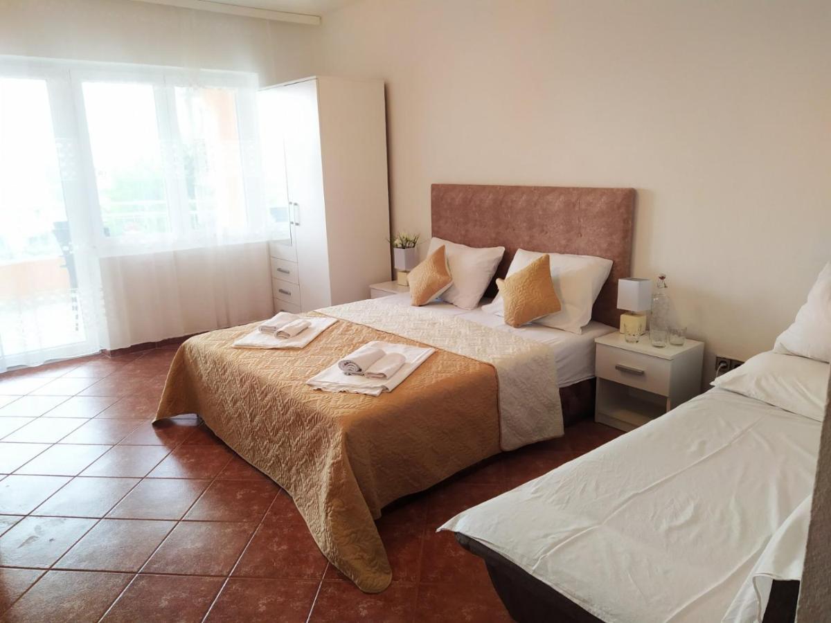 Villa Goda Tučepi エクステリア 写真